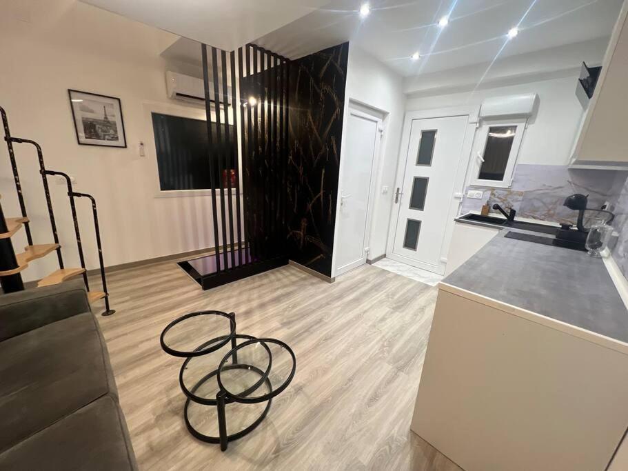 Maison Appartement Triplex Avec Jacuzzi Et Sauna Saint-Etienne  Extérieur photo
